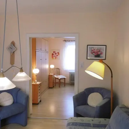 Gut & Gunstig ! Helle, Gemutliche Ferienwohnung Im Erdgeschoss Mit Sep Eingang Ihr Hund Ist Uns Willkommen! Apartment