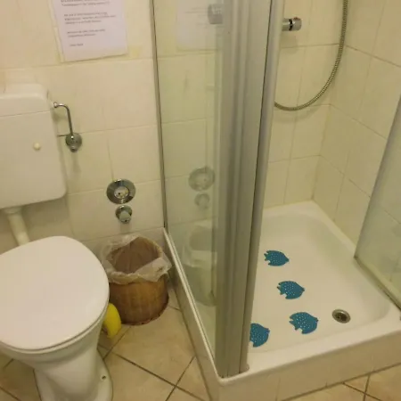 Gut & Gunstig ! Helle, Gemutliche Ferienwohnung Im Erdgeschoss Mit Sep Eingang Ihr Hund Ist Uns Willkommen! * Heiligenhafen